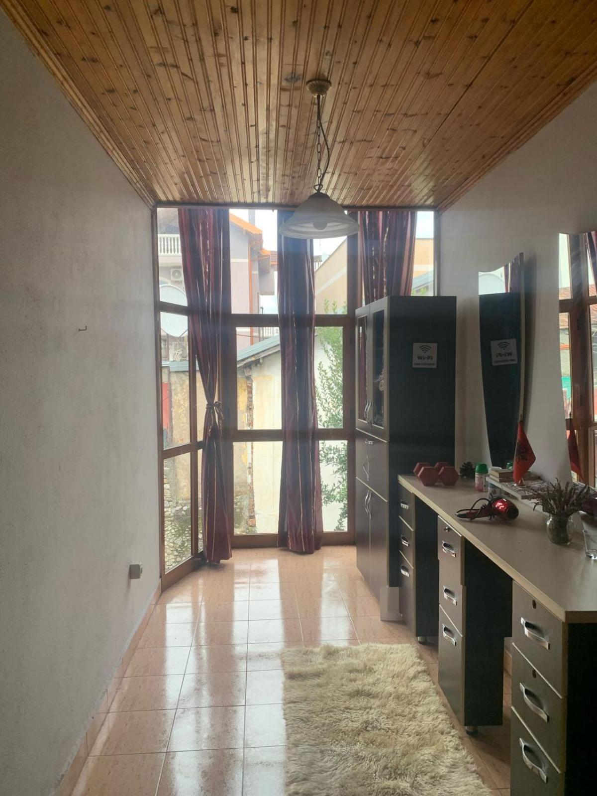 Friends Hostel & Tours Шкодер Екстер'єр фото